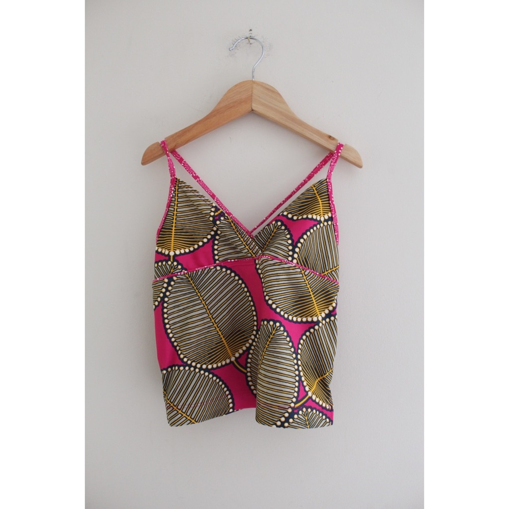 • PATAGONIA GIRLS SWIM TOP 8 •
